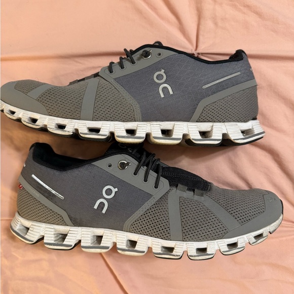 Gray Clouds men size 7.5 - Picture 1 of 6